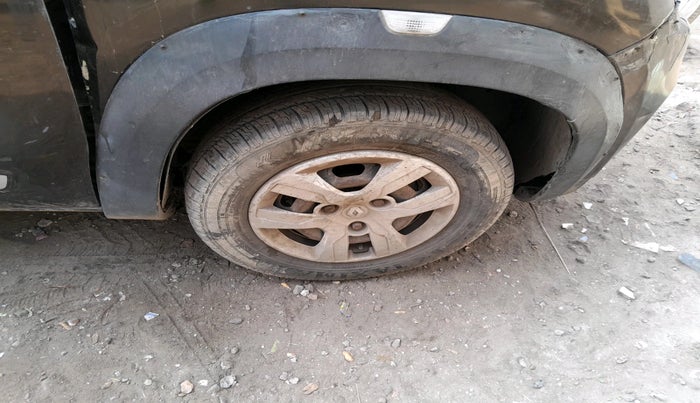 2016 Renault Kwid RXT 1.0, Petrol, Manual, 51,025 km, tyre