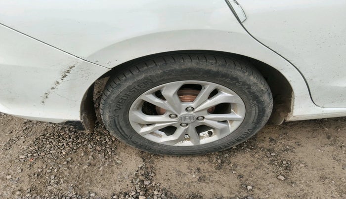 2019 Honda Amaze 1.2L I-VTEC V, Petrol, Manual, 1,44,989 km, tyre