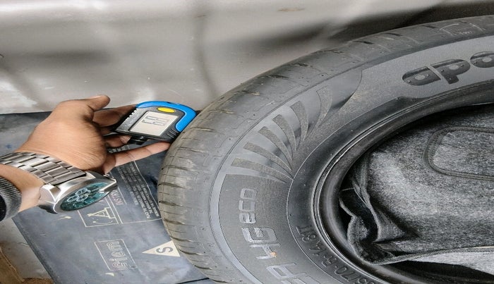 2020 Hyundai AURA S 1.2 AMT, Petrol, Automatic, 57,015 km, tyre