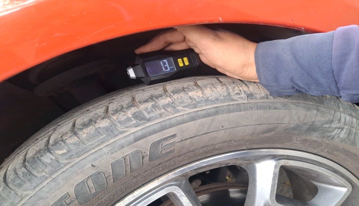 2017 Ford Ecosport TITANIUM 1.5L DIESEL, Diesel, Manual, 1,28,731 km, tyre