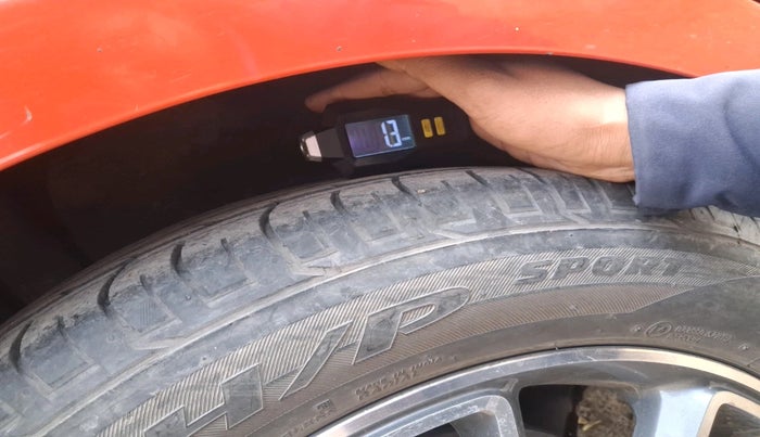 2017 Ford Ecosport TITANIUM 1.5L DIESEL, Diesel, Manual, 1,28,731 km, tyre