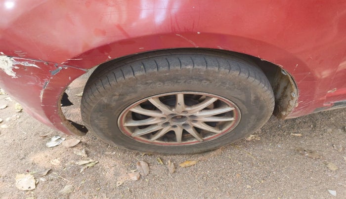 2011 Maruti Swift VDI, Diesel, Manual, 2,19,754 km, tyre