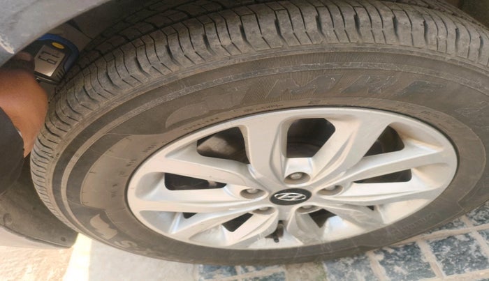 2018 Hyundai Creta SX 1.6 PETROL, Petrol, Manual, 57,354 km, tyre