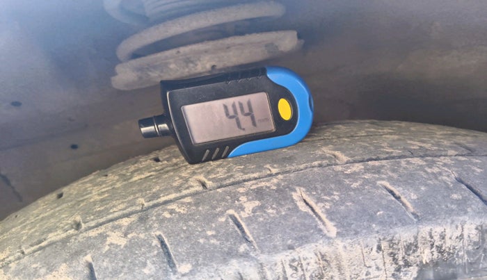 2013 Maruti Swift Dzire VDI, Diesel, Manual, 1,48,045 km, tyre