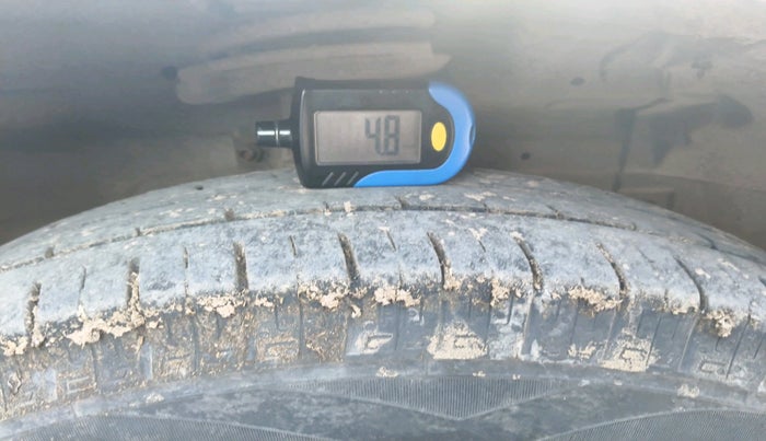 2013 Maruti Swift Dzire VDI, Diesel, Manual, 1,48,045 km, tyre