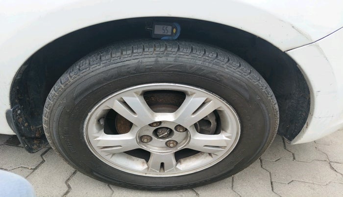 2011 Hyundai i20 ASTA (O) 1.2 WITH SUNROOF, Petrol, Manual, 1,22,559 km, tyre