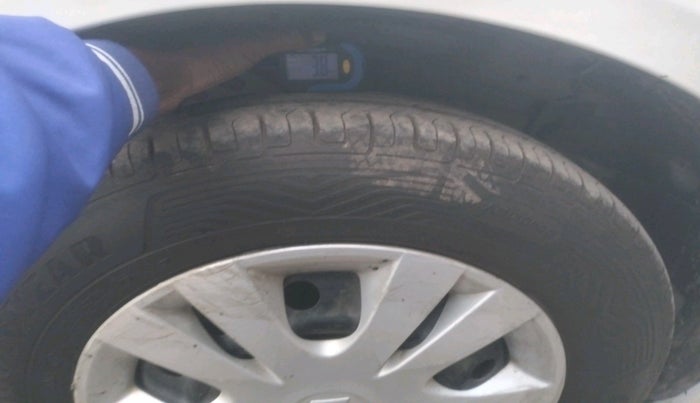 2012 Maruti Swift Dzire VDI, Diesel, Manual, 1,02,380 km, tyre