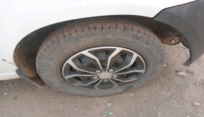 2012 Maruti Alto LXI, Petrol, Manual, 63,991 km, tyre