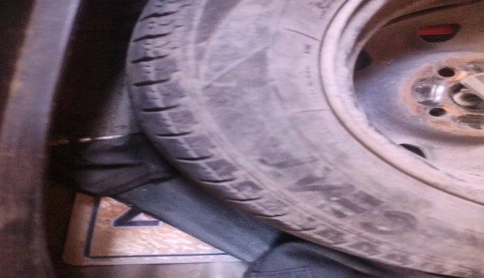 2014 Hyundai Santro Xing GLS, Petrol, Manual, 94,258 km, tyre