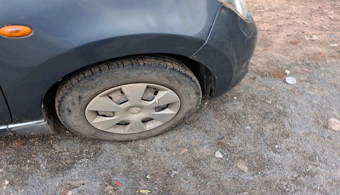 2011 Maruti A Star VXI (ABS) AT, Petrol, Automatic, 72,477 km, tyre