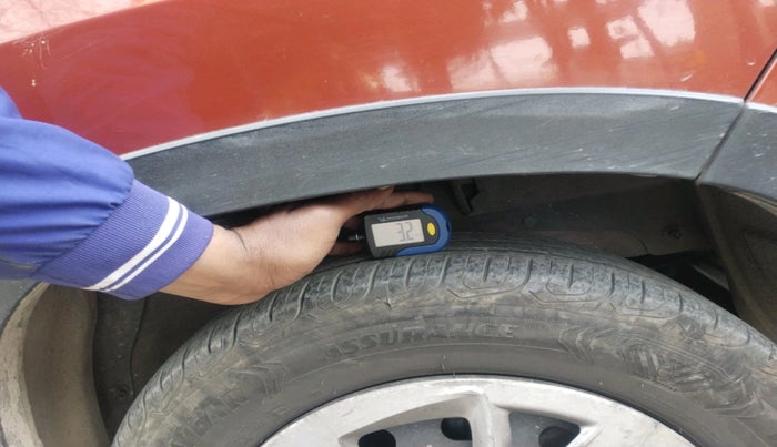 2017 Mahindra Kuv100 K4 D 6 STR, Diesel, Manual, 1,51,309 km, tyre