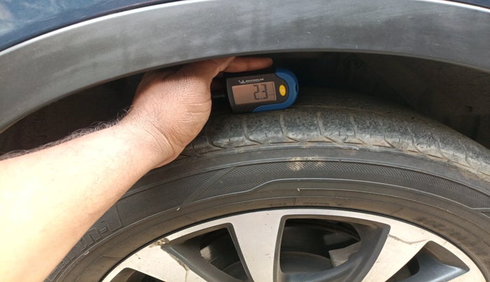 2017 Maruti S Cross ZETA 1.3, Diesel, Manual, 1,11,693 km, tyre