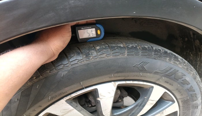 2017 Maruti S Cross ZETA 1.3, Diesel, Manual, 1,11,693 km, tyre