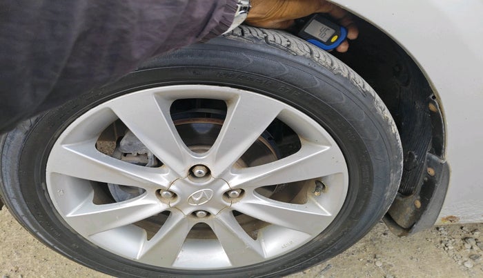 2012 Hyundai Verna FLUIDIC 1.6 VTVT SX, Petrol, Manual, 36,467 km, tyre