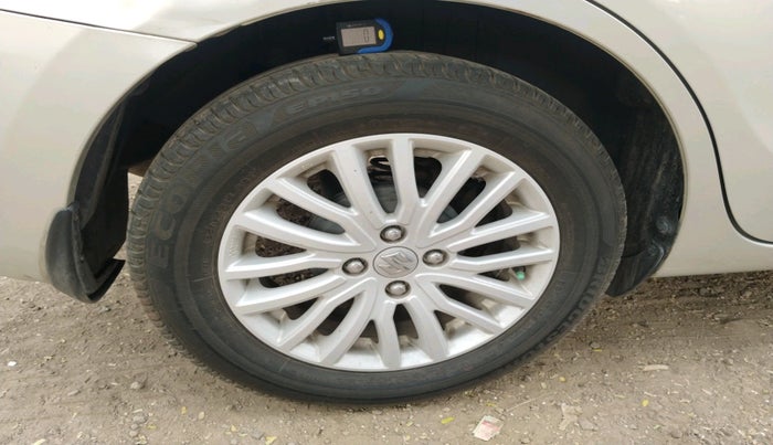 2018 Maruti Dzire ZXI AMT, Petrol, Automatic, 37,608 km, tyre