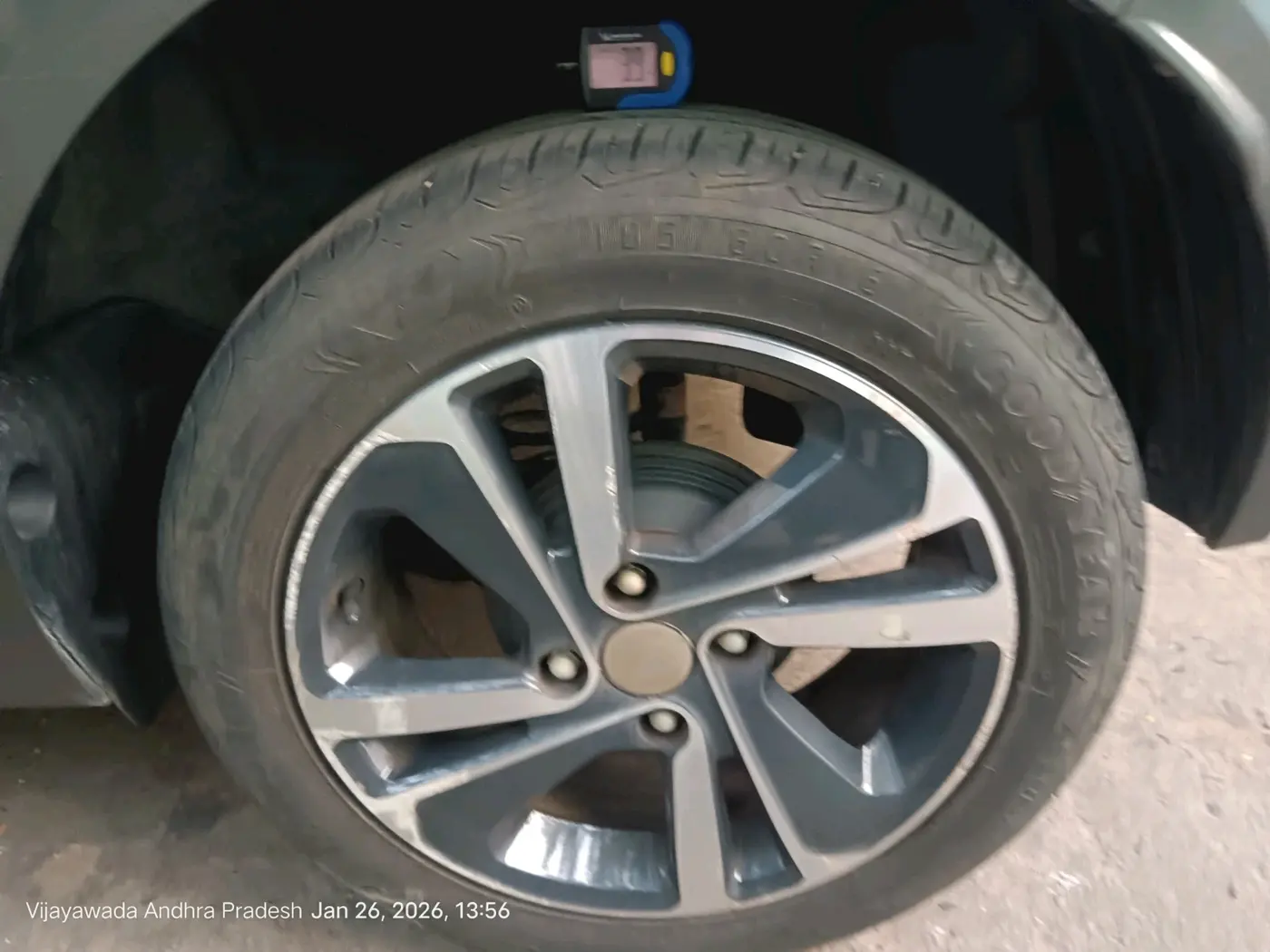 2022 Tata ALTROZ XZ PLUS PETROL, Petrol, Manual, 26,129 km, tyre