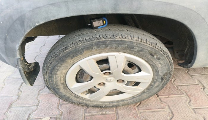 2016 Renault Kwid RXL, Petrol, Manual, 65,182 km, tyre