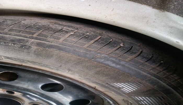 2013 Maruti Ritz VDI, Diesel, Manual, 1,12,265 km, tyre