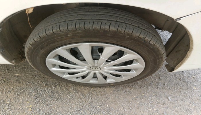 2016 Maruti Wagon R 1.0 VXI, Petrol, Manual, 1,60,009 km, tyre