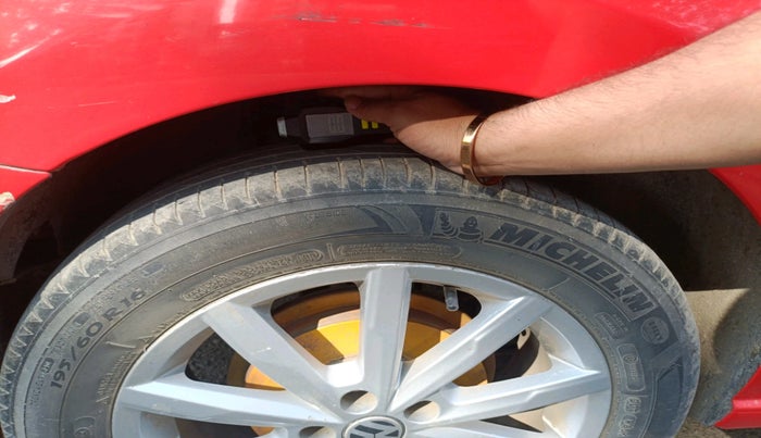 2018 Volkswagen Vento HIGHLINE PLUS 1.2 AT 16 ALLOY, Petrol, Automatic, 1,11,005 km, tyre