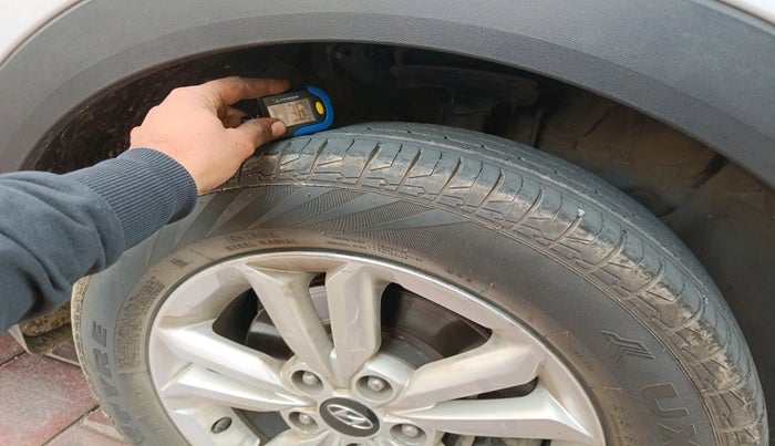 2017 Hyundai Creta SX PLUS 1.6 PETROL, Petrol, Manual, 1,78,371 km, tyre