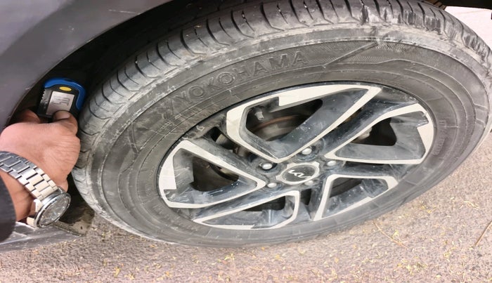 2022 KIA CARENS PRESTIGE PLUS 1.5 DIESEL 7 STR, Diesel, Manual, 72,174 km, tyre