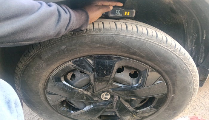 2022 Tata PUNCH ADVENTURE MT, Petrol, Manual, 4,521 km, tyre