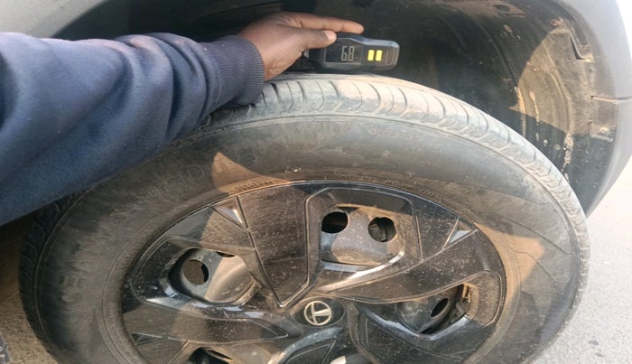 2022 Tata PUNCH ADVENTURE MT, Petrol, Manual, 4,521 km, tyre