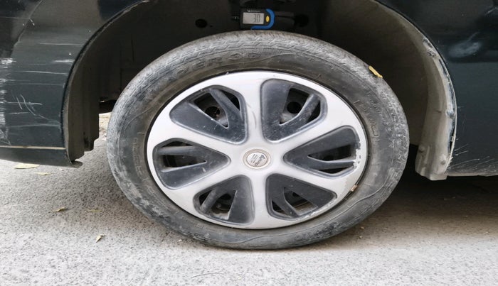 2011 Maruti Wagon R 1.0 VXI, Petrol, Manual, 41,806 km, tyre