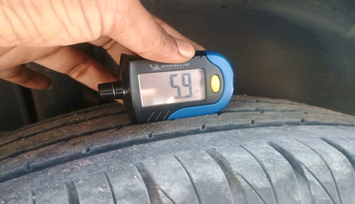 2020 Maruti Vitara Brezza ZXI, Petrol, Manual, 56,608 km, tyre