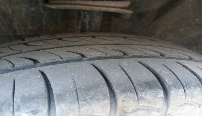 2019 Toyota Etios GX PLATINUM, CNG, Manual, 2,04,859 km, tyre