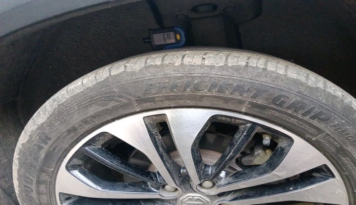 2021 MG HECTOR PLUS SHARP 1.5 PETROL TURBO CVT 6-STR, Petrol, Automatic, 85,593 km, tyre