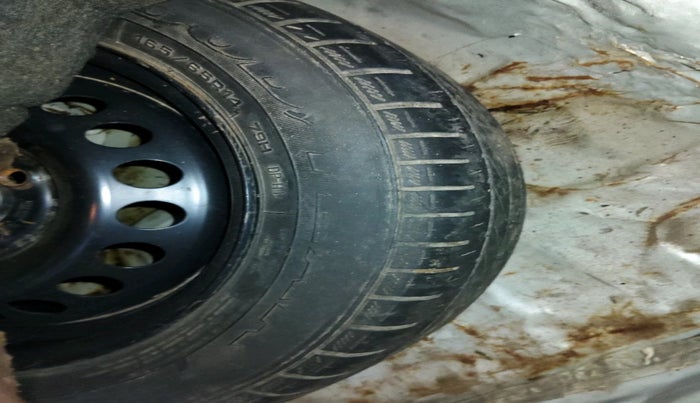 2017 Hyundai Xcent SX 1.2 CRDI, Diesel, Manual, 1,21,051 km, tyre