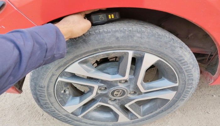 2020 Tata Tiago XZA PLUS DUAL TONE PETROL, Petrol, Automatic, 41,005 km, tyre