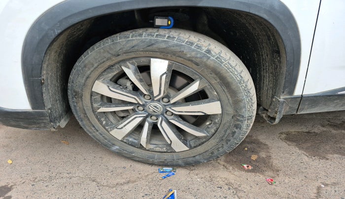 2019 MG HECTOR SHARP 2.0 DIESEL, Diesel, Manual, 1,11,672 km, tyre