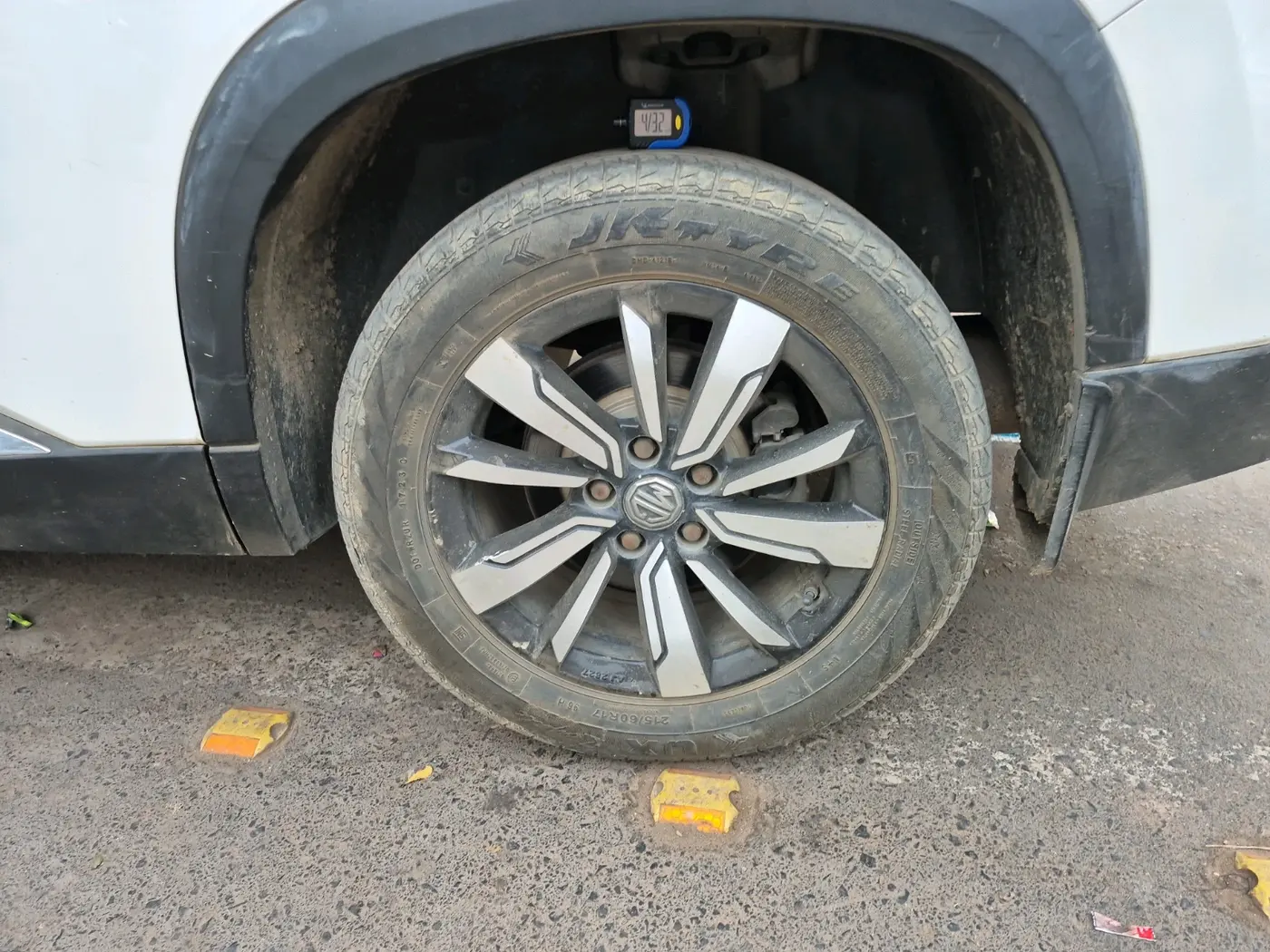2019 MG HECTOR SHARP 2.0 DIESEL, Diesel, Manual, 1,11,672 km, tyre