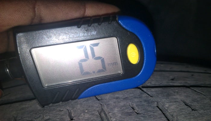 2016 Maruti Baleno DELTA CVT PETROL 1.2, Petrol, Automatic, 1,71,700 km, tyre