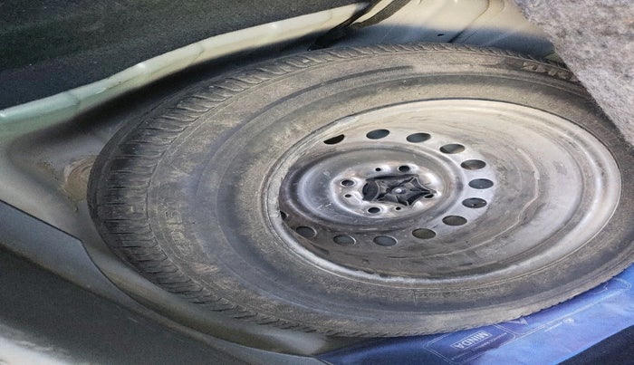 2021 Tata ALTROZ XM PLUS PETROL, Petrol, Manual, 62,902 km, tyre