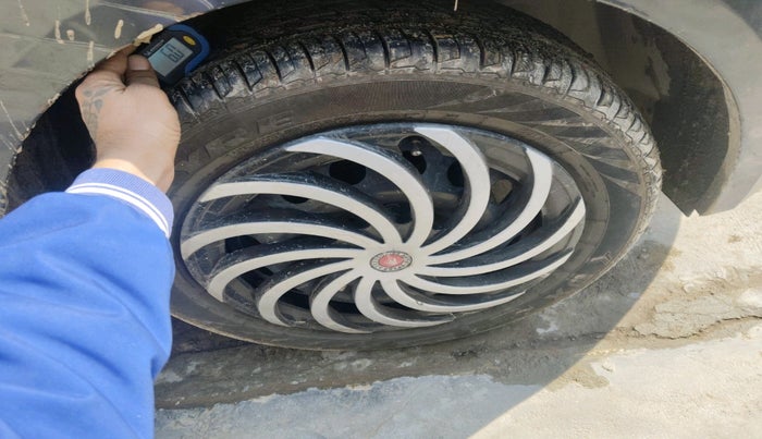 2021 Tata ALTROZ XM PLUS PETROL, Petrol, Manual, 62,902 km, tyre