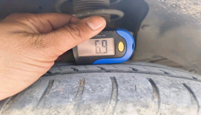 2021 Maruti Dzire VXI, Petrol, Manual, 48,598 km, tyre