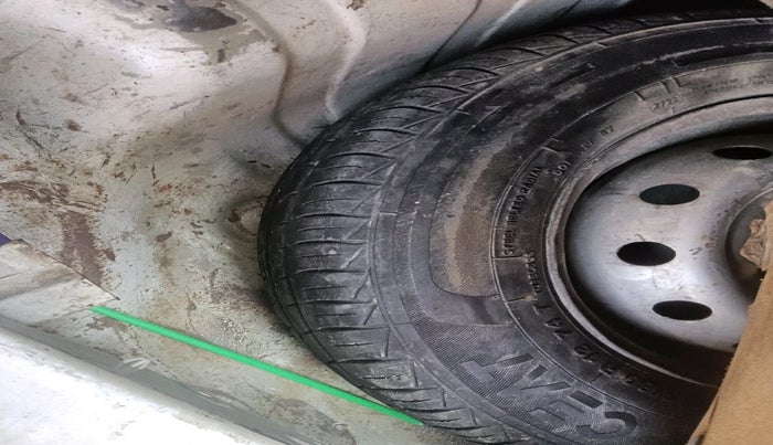 2012 Maruti Alto LXI, Petrol, Manual, 85,659 km, tyre