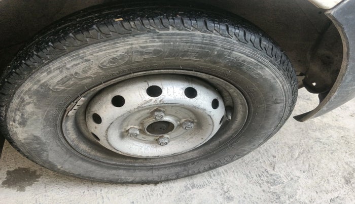 2012 Maruti Alto LXI, Petrol, Manual, 85,659 km, tyre