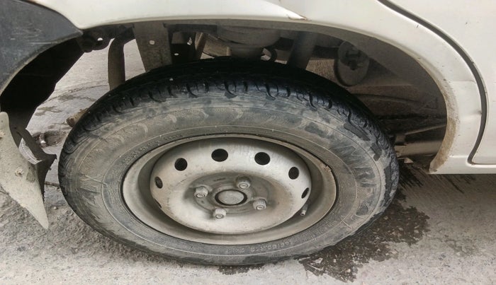 2012 Maruti Alto LXI, Petrol, Manual, 85,659 km, tyre