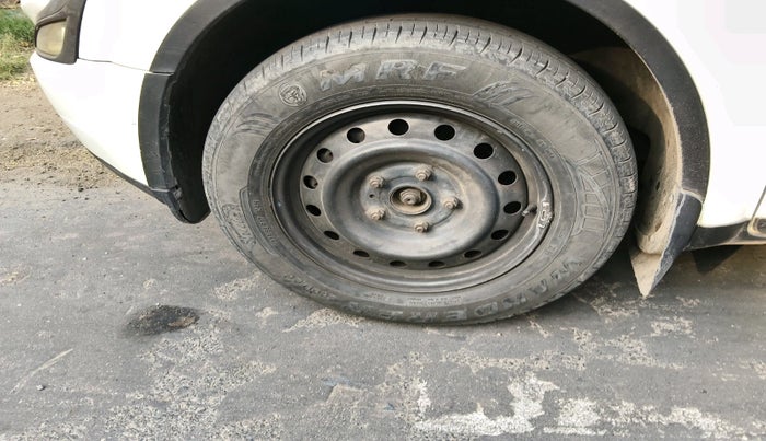 2017 Mahindra XUV500 W6, Diesel, Manual, 76,403 km, tyre