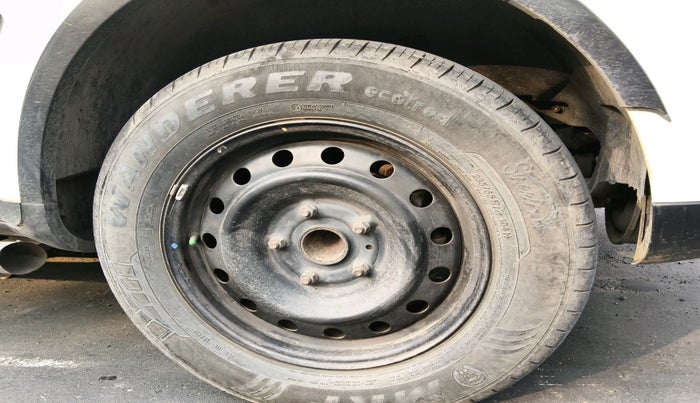 2017 Mahindra XUV500 W6, Diesel, Manual, 76,403 km, tyre