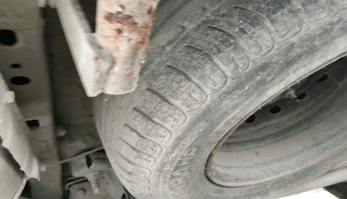 2017 Mahindra XUV500 W6, Diesel, Manual, 76,403 km, tyre