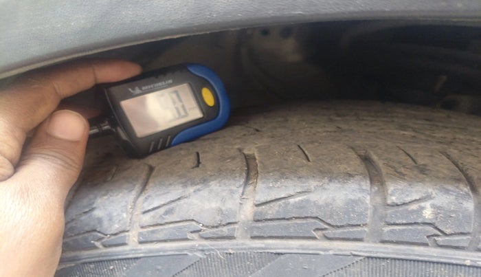 2015 Hyundai Creta SX 1.6 DIESEL, Diesel, Manual, 1,61,105 km, tyre