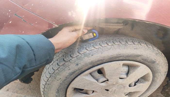 2012 Maruti Wagon R 1.0 LXI, Petrol, Manual, 1,00,173 km, tyre