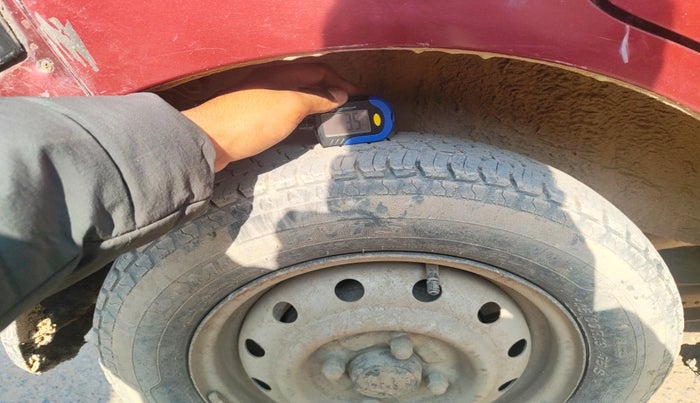 2012 Maruti Wagon R 1.0 LXI, Petrol, Manual, 1,00,173 km, tyre