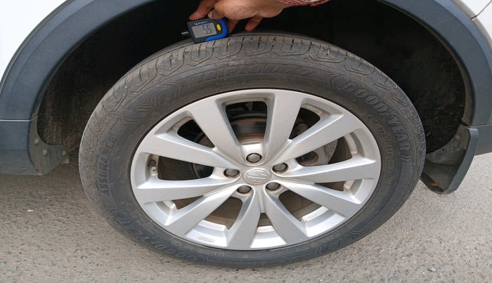 2022 MG ASTOR SUPER 1.5 MT, Petrol, Manual, 10,013 km, tyre